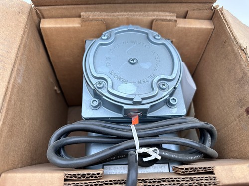 Gast doa p101 vacuum pump - gast,