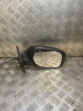 2006 TOYOTA YARIS DRIVER SIDE WING MIRROR E8013935