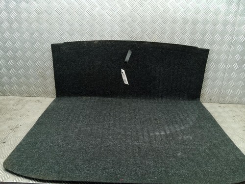 Skoda superb boot - skoda, floor