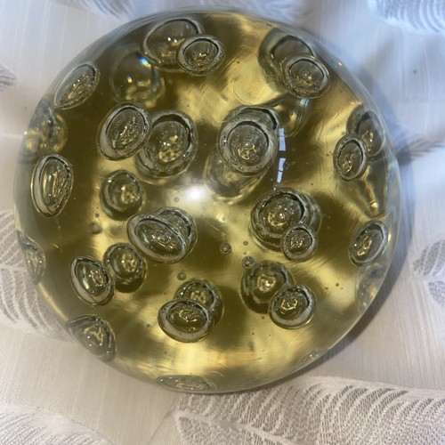Art glass controlled bubble - controlled,
