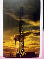 Luling Texas oil drilling rig 