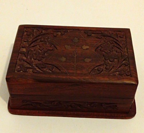 Carved wooden hinged - hinged, trinket