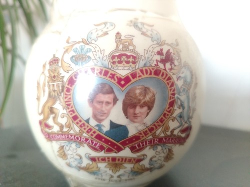 Vintage 1981 sadler - 1981, charles