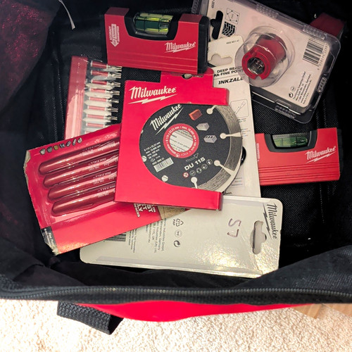 Milwaukee red tool bag - tool, job