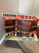 Esso Lubrication Service 1960's Vintage Child's plastic Garage 