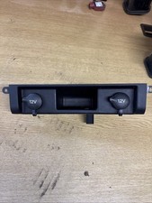 Discovery 3 Dual 12V Sockets and Surround FBO500630 Land Rover 2004 to 2009