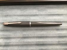 Vintage Parker 45 fountain pen, Grey/CT, 14k nib Please read description