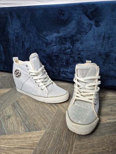 Guess silver and white - , hidden
