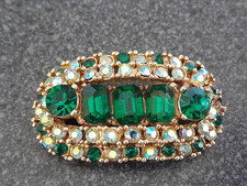 Sphinx - vintage green