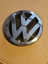 GENIUNE VW GOLF PLUS PASSAT B6 FRONT EMBLEM BADGE  5M0853601 IN GOOD CONDITION 