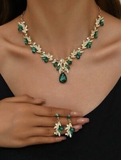 Gold Plated Trend Crystal Leaf