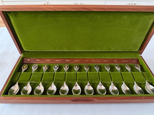 Cased set hm sterling - of,