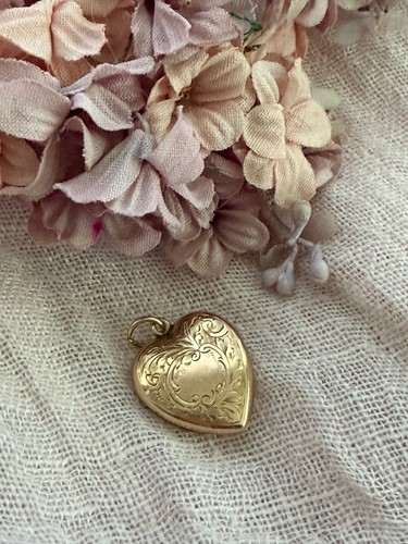 Antique gold heart - antique,