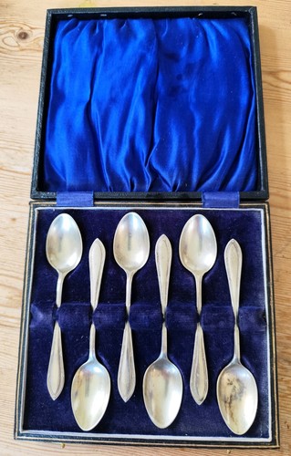 Vintage boxed set silver - boxed,