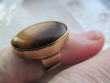 Vint. Edwin Christie 9ct gold Tigers eye ring 7.7g. Size G. Stone is 22mm x16mm.