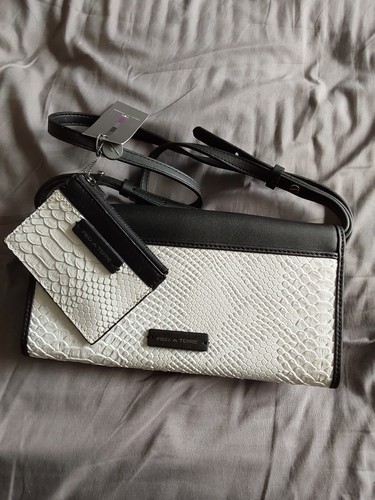 Pied terre white black - white, &