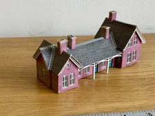 Metcalfe Models N Gauge PN109 Country Station Constructed (Faded One Side)