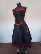 2 PIECE SKIRT AND BUSTIER SIZE 8 PROM/PARTY AND SPECIAL OCCASION