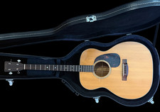 Vintage 1960 Martin 0-18 Tenor