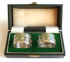 A pair of Victorian silver napkin rings in a presentation case. Birmingham 1896.