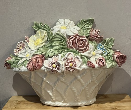 Italian majolica ceramic - majolica,