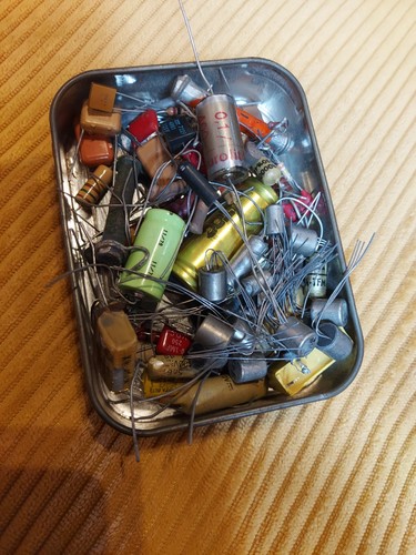 Job lot vintage capacitors - of,