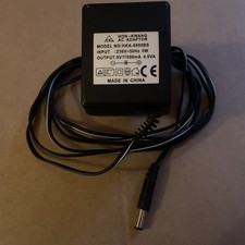 Hon Kwang AC - DC Adaptor - HKA -0950BS 9v 500mA