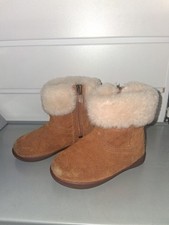 UGG BOOTS CHILDRENS SIZE 5 SUEDE/FLEECE VGC