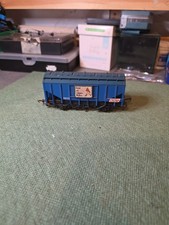 Hornby Johnnie Walker Grain Hopper Wagon - 5833 - R648 - OO Gauge - Unboxed