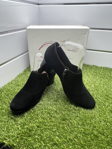 Boxed clarks unstructured - clarks,