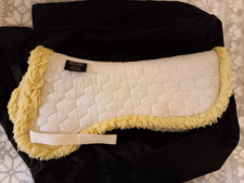 shires large white/cream half