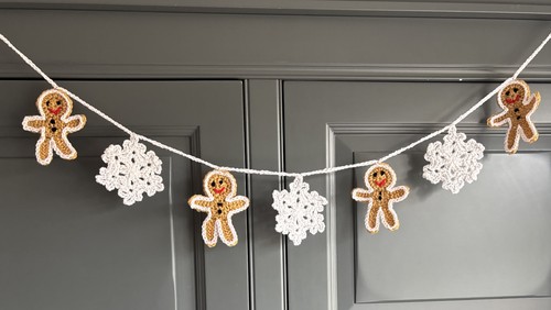 Christmas gingerbread men - gingerbread,