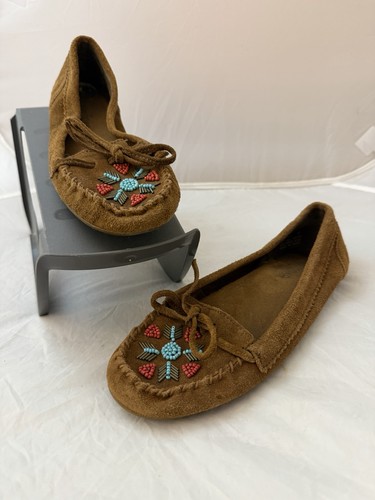 Minnetonka moccasin feather - minnetonka,