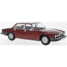 MCG Model Car Group 1:18 Scale