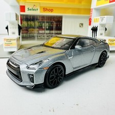 Burago 1:43 2017 Nissan GT-R Skyline GTR Diecast Car Model