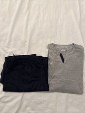 The White Company X Qatar Airways business class pyjama, L