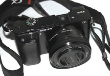 Sony A6000 Mirrorless Digital Camera with 16-50mm Power Zoom Lens - EXCELLENT