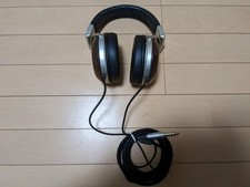 DENON AH-D7000 headphones with