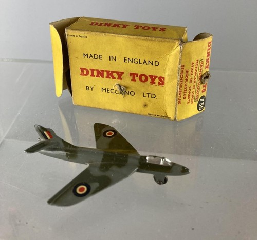 Dinky toys 736 hawker hunter - ,