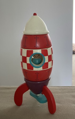 Janod wooden rocket - rocket, magnetic