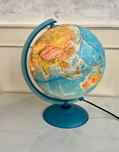 Illuminated world globe rico - illuminated,