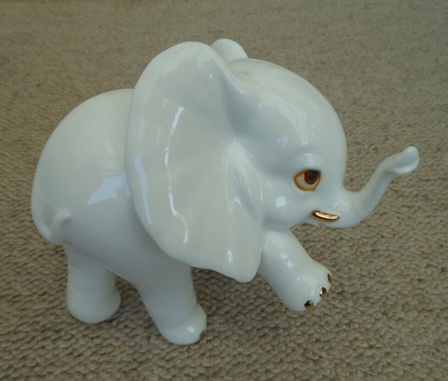 Royal osborne elephant - osborne,