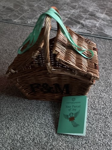 Fortnum and mason huntsman - and, f&m