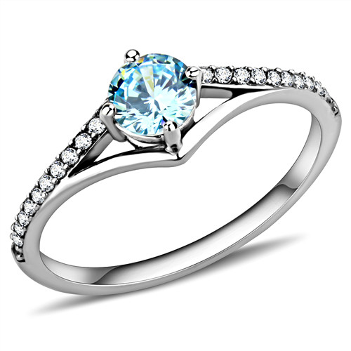 Ladies blue topaz ring quatre