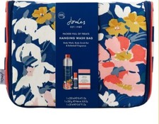 Joules Hanging Washbag