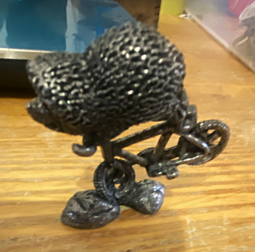 Metal hedgehog bicycle - metal,