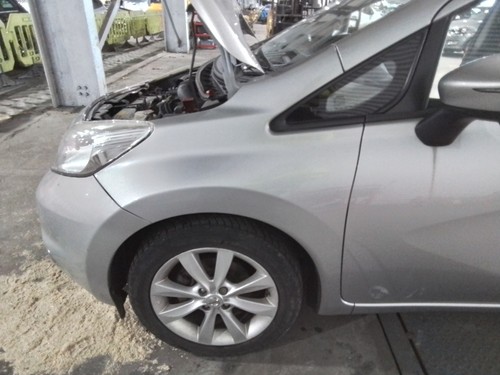 Front wing left silver nissan - wing,
