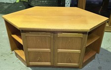 Mid Century Nathan TV corner