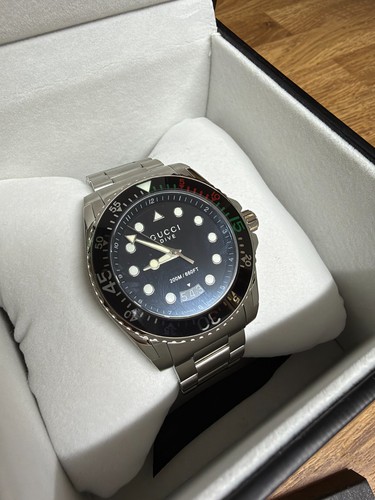 Gucci dive ya136208 - 45, mm