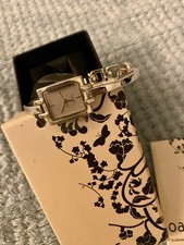 OASIS WOMEN'S QUARTZ WATCH NEW